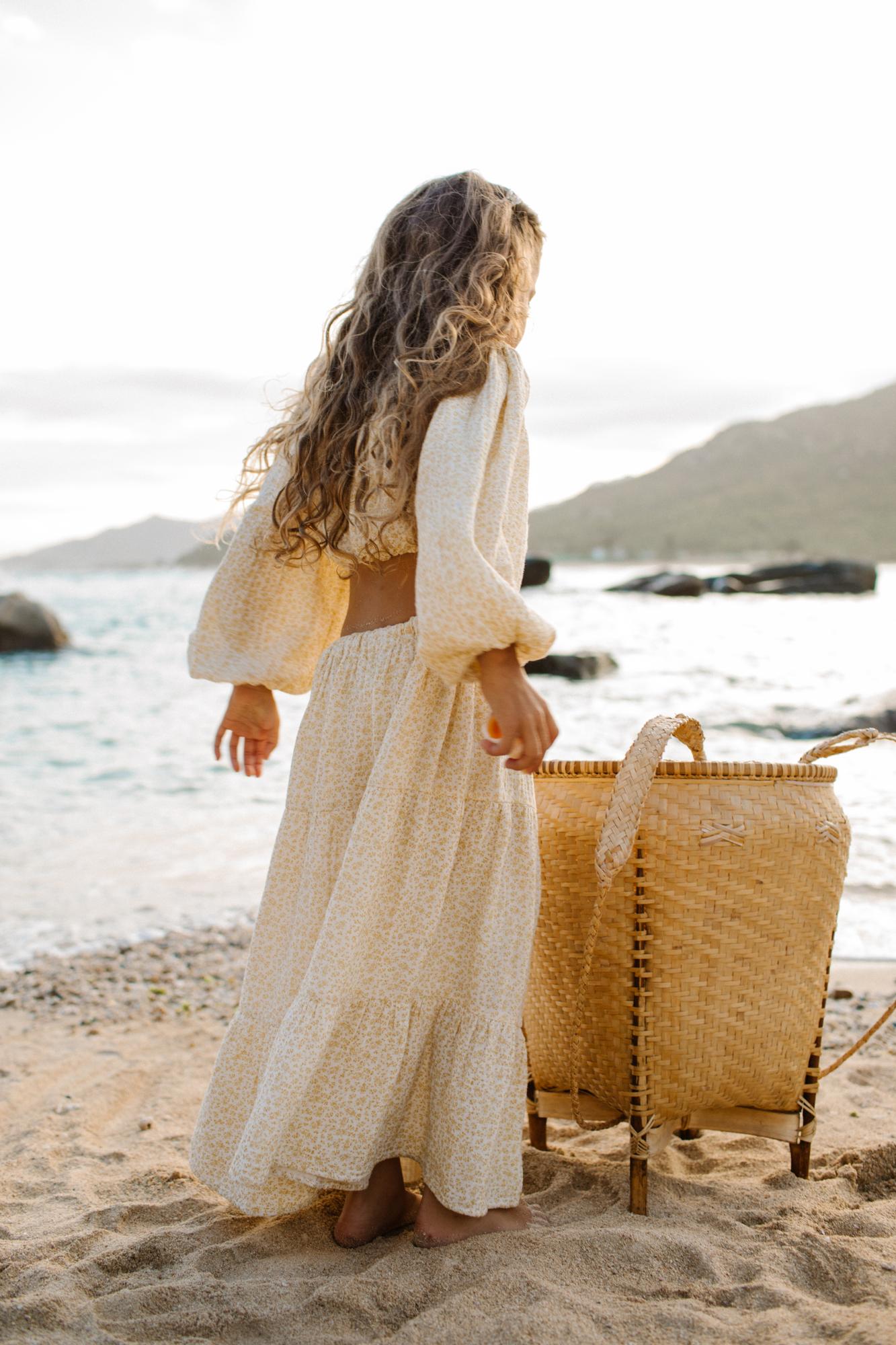 Муслиновый костюм в желтый цветочный принт