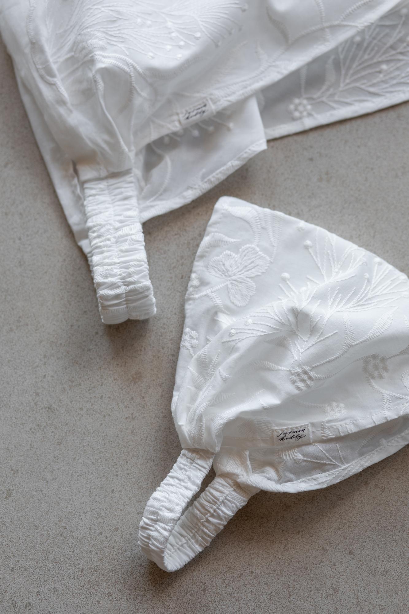 Косынка белая из шитья Rita