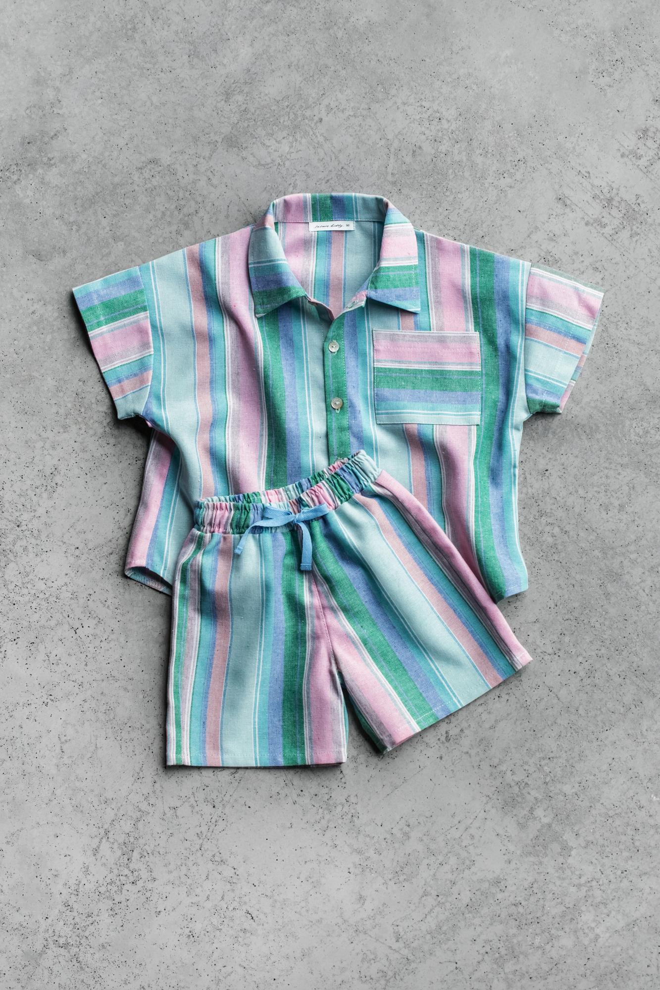 Костюм в полоску розово-голубой