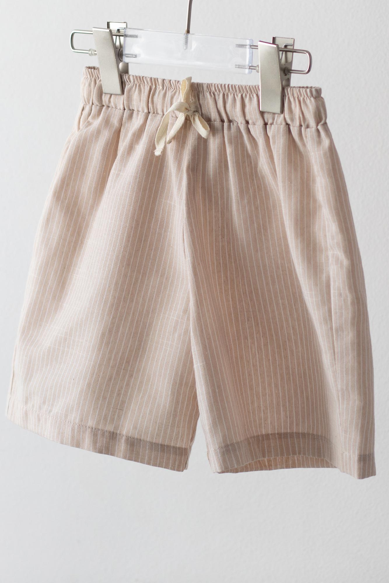 Шорты-бермуды бежевые в полоску