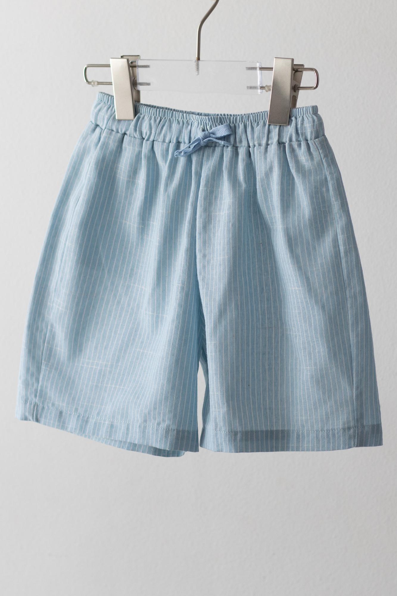 Шорты-бермуды голубые в полоску