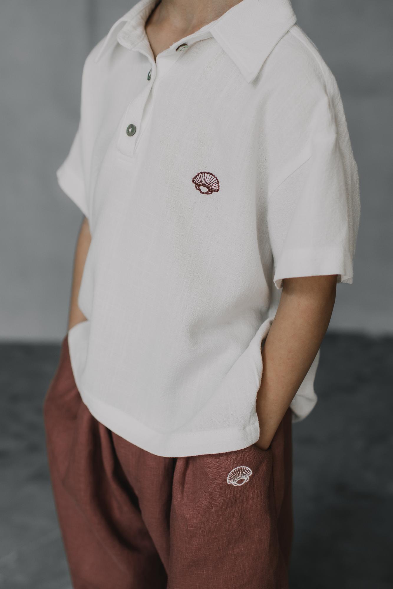 Льняная рубашка-поло молочная