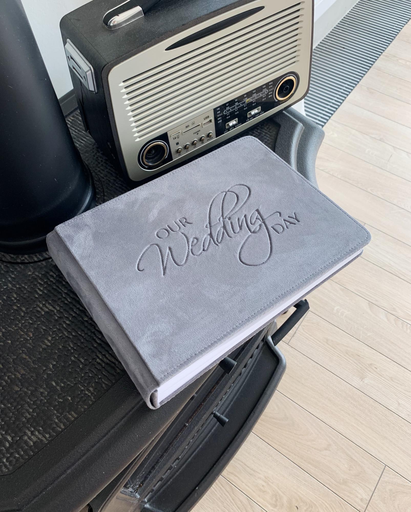 Альбом классическое тиснение любой надписи