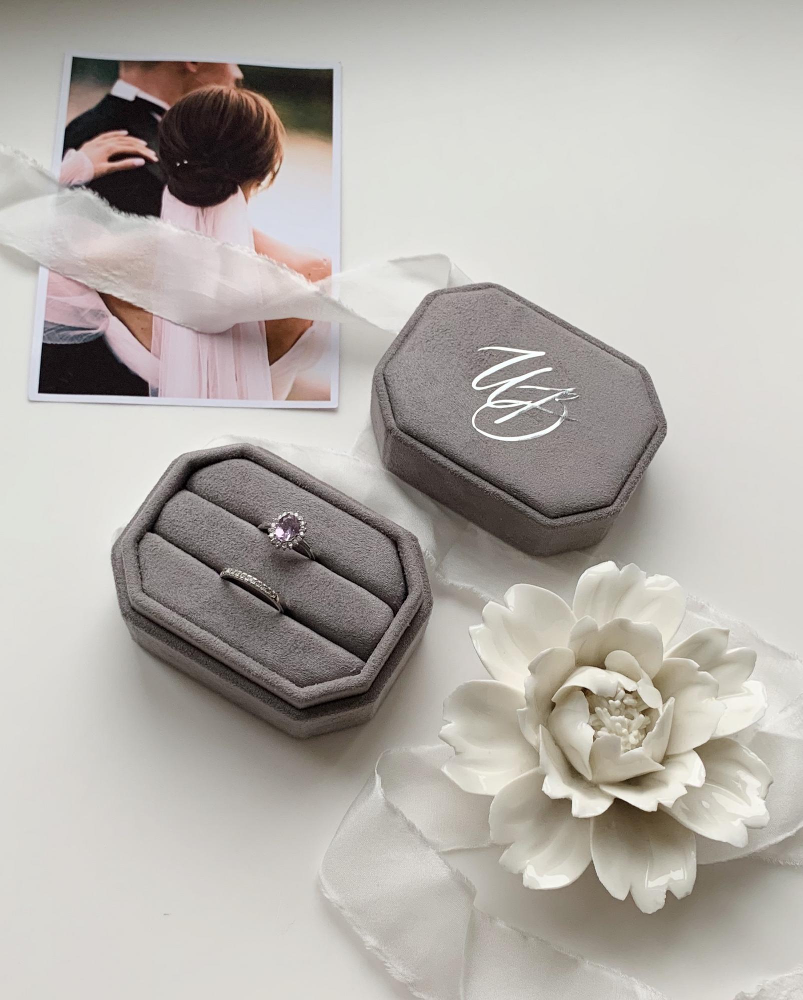 Коробочка для колец восьмиугольная вытянутая