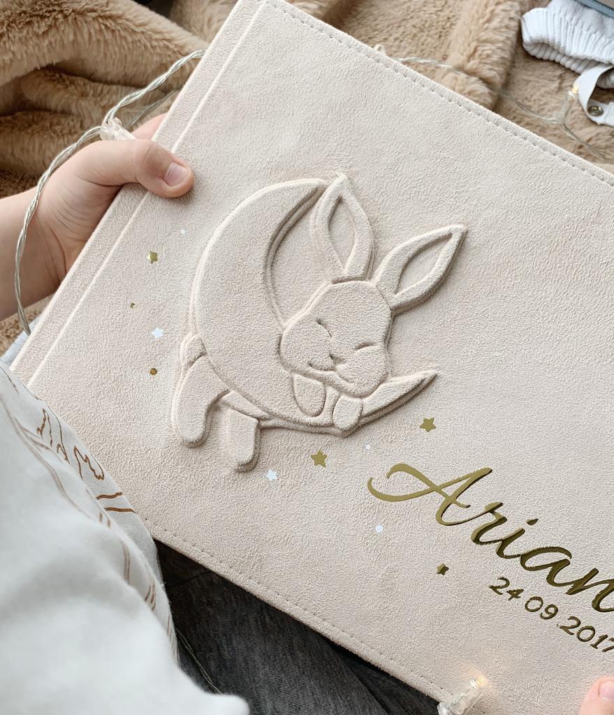 Макет SVG - Заяц на месяце