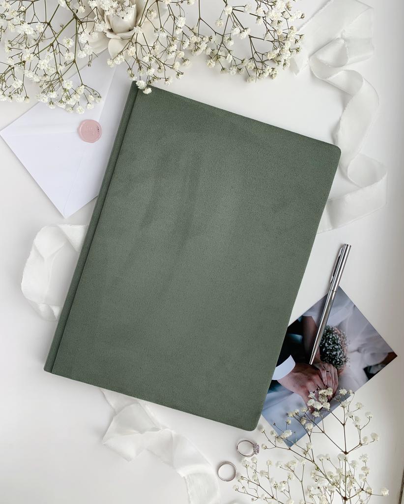 Готовая папка для свидетельства под персонализацию. Цвет: sage (лавровый)