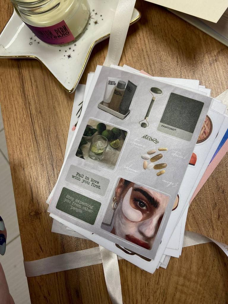 Это важно. Стикерпак А6 "Pantone"