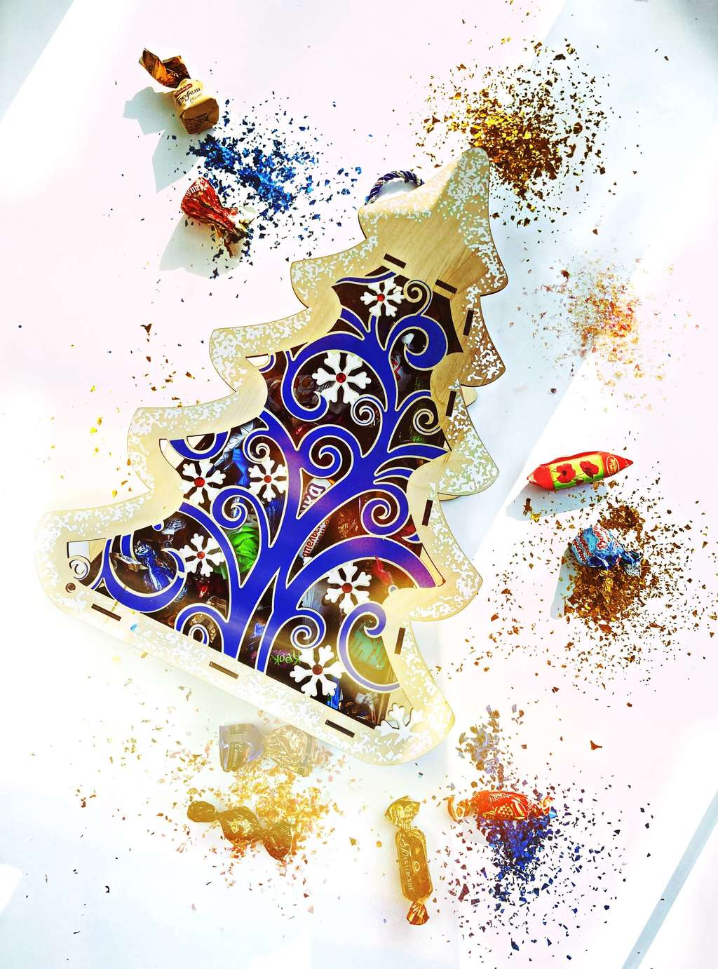 Ёлка ажурная