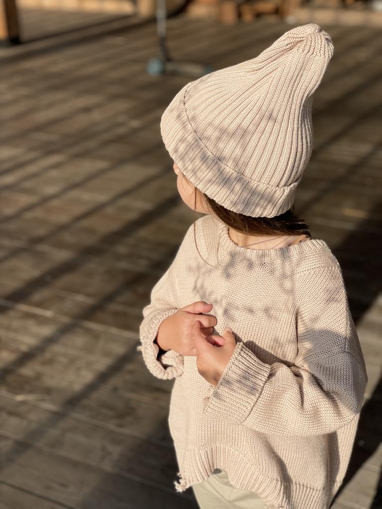 Шапка oversize в цвете NUDE