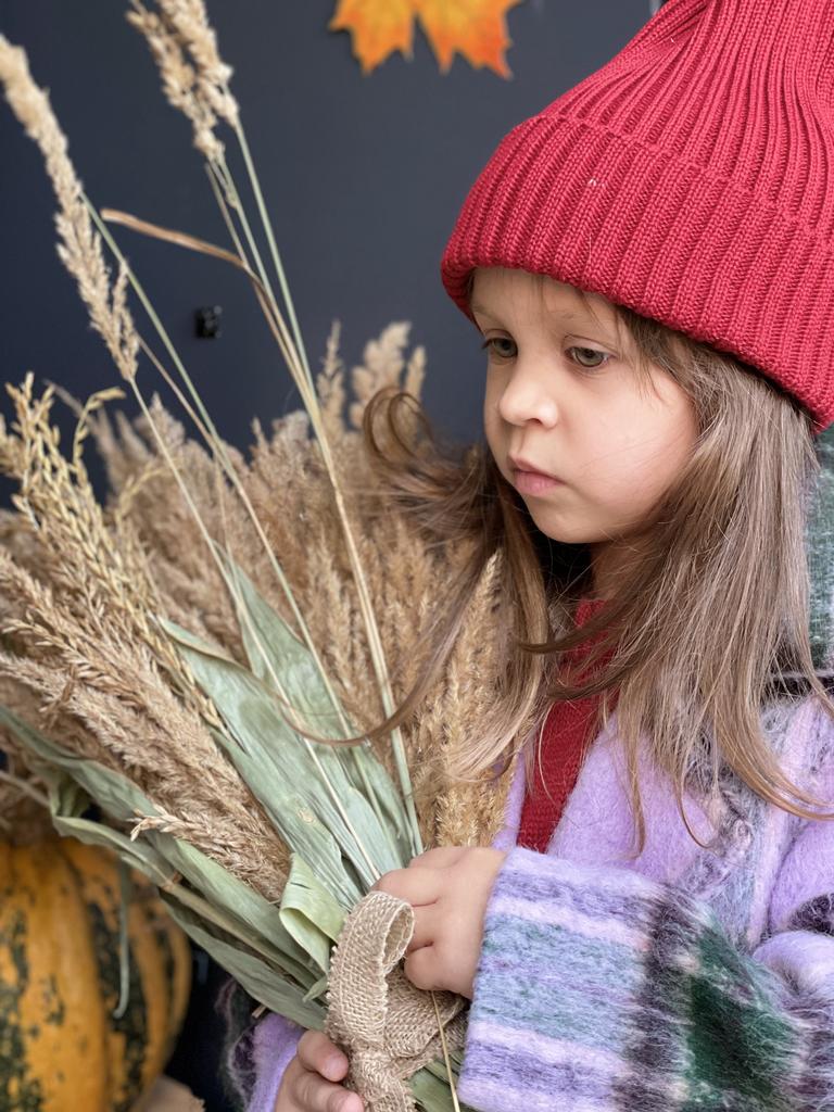 Шапка oversize в цвете BORDO