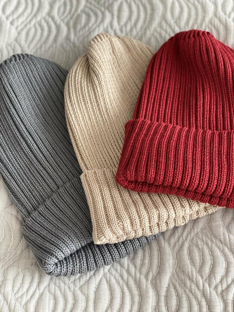 Шапка oversize в цвете GREY