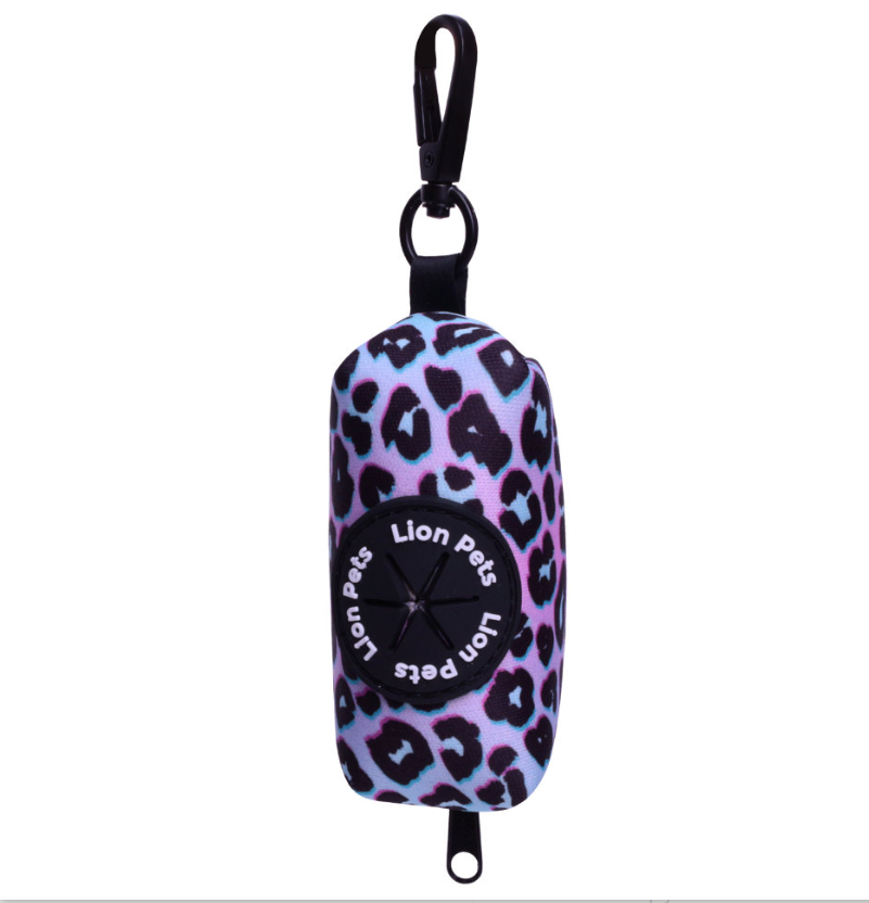 LionPets сумочка-диспенсер для уборки за животными (Фиолетовый леопард)