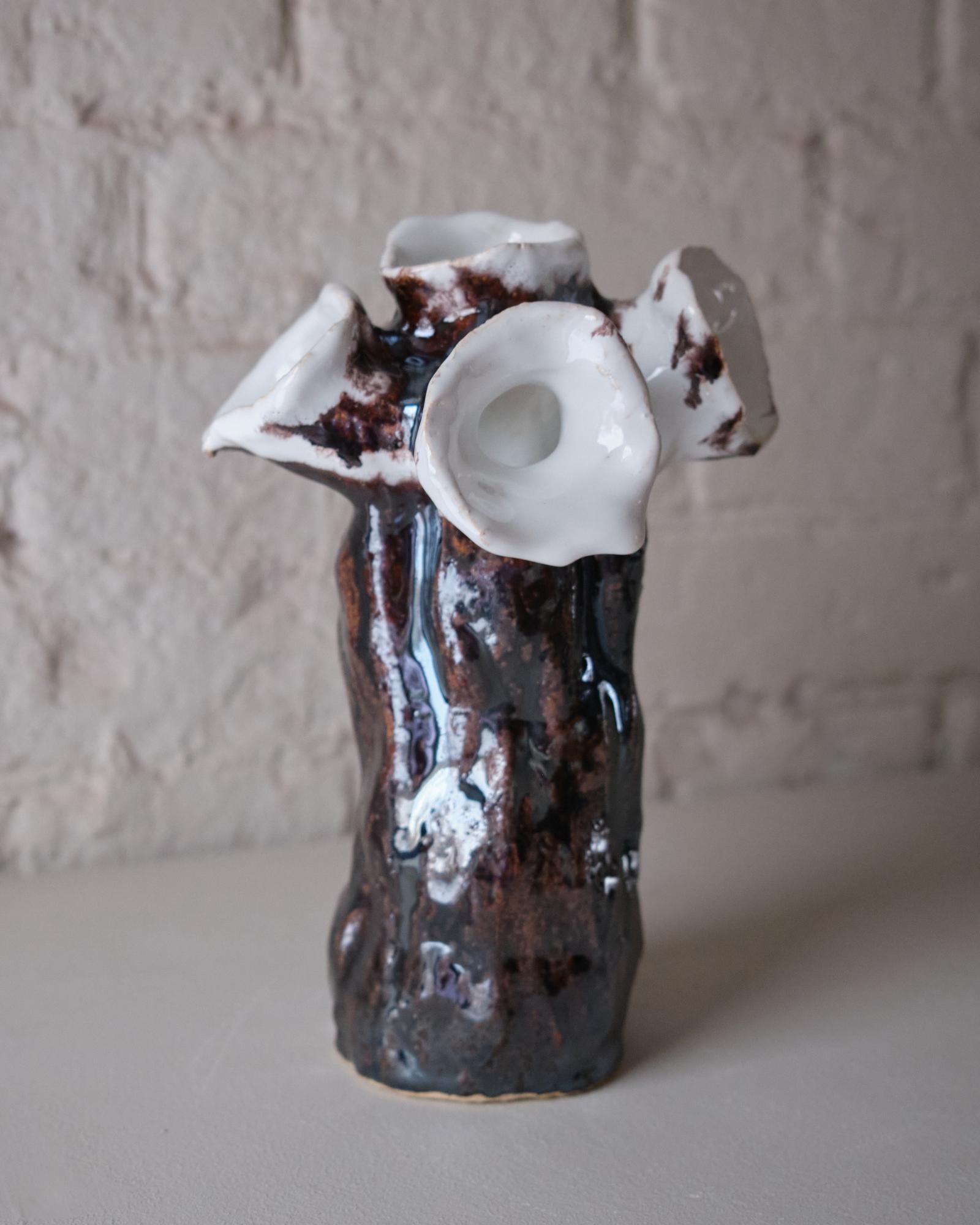 Декоративная ваза