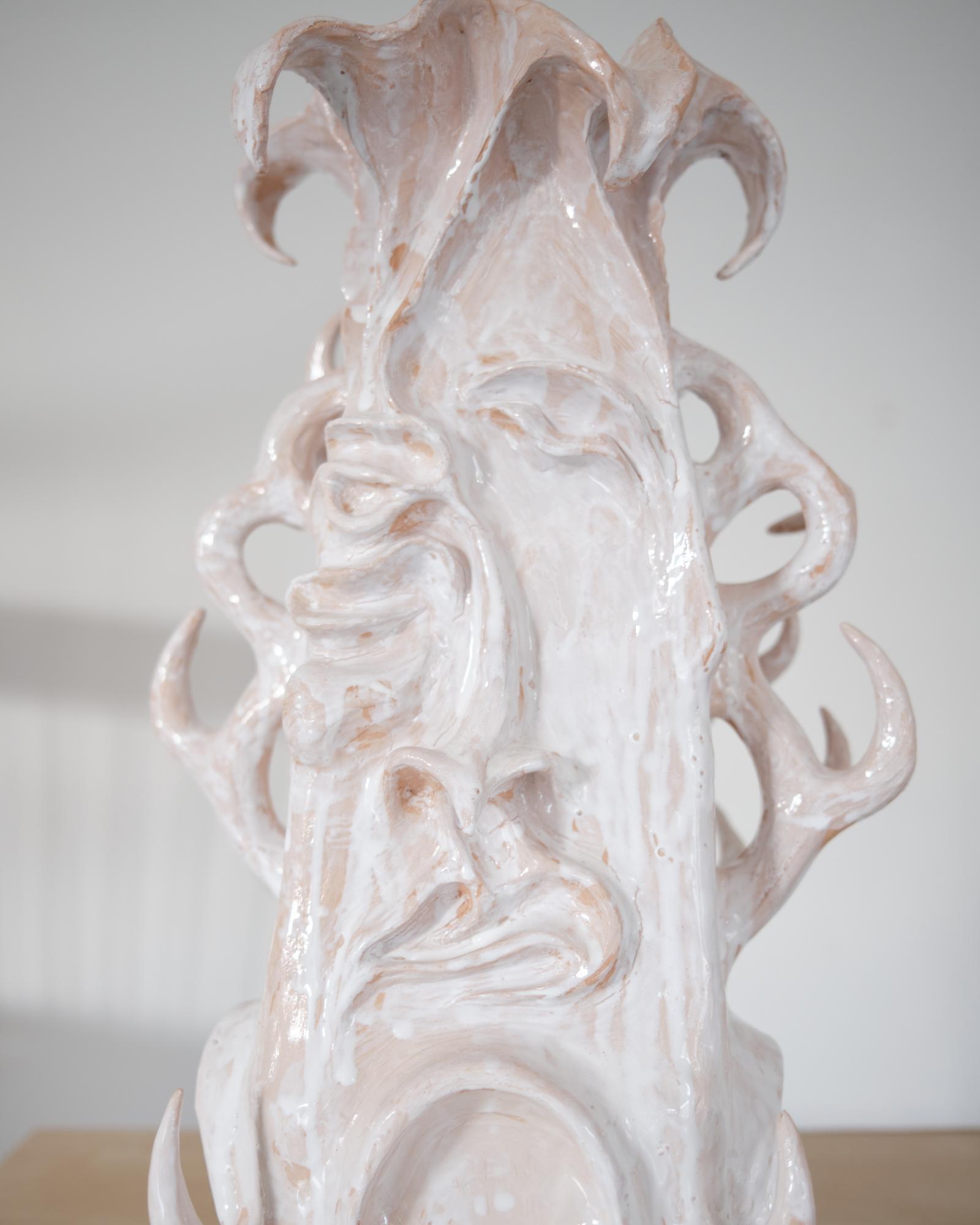 Скульптура Соня Чудомище