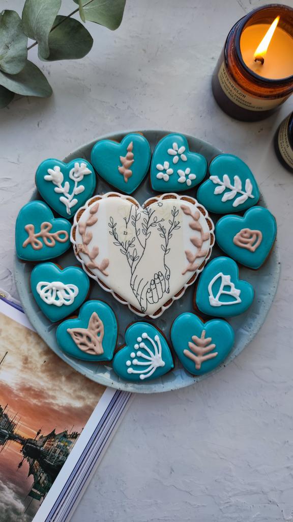 Возьми меня за руку