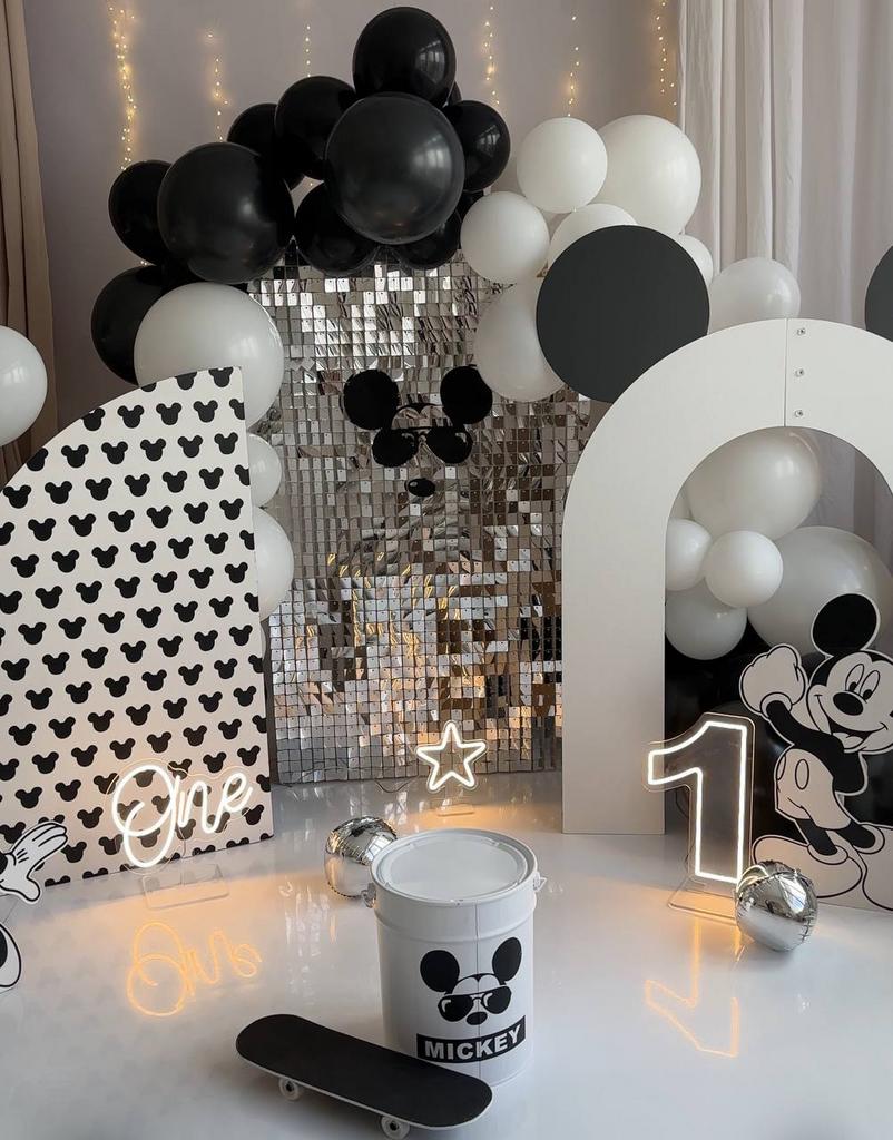 Фотозона Микки Маус