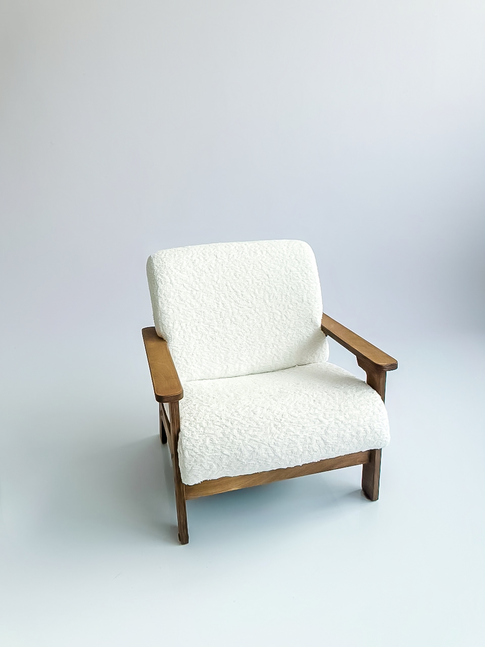 Кресло белое