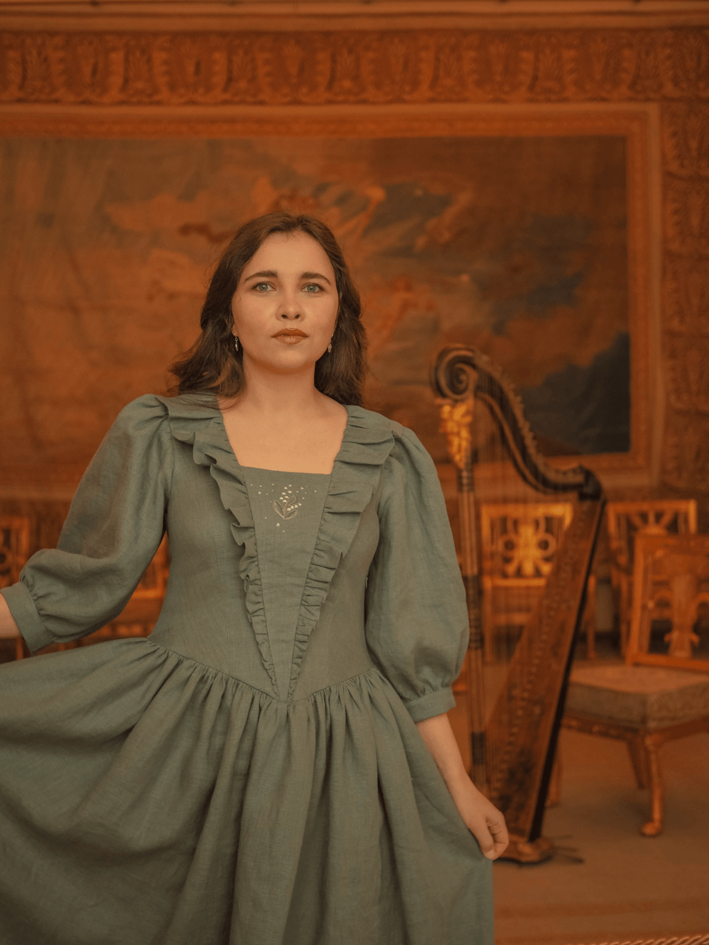 Платье "Таинственный сад" - Ландыш цвета "океанский шторм"