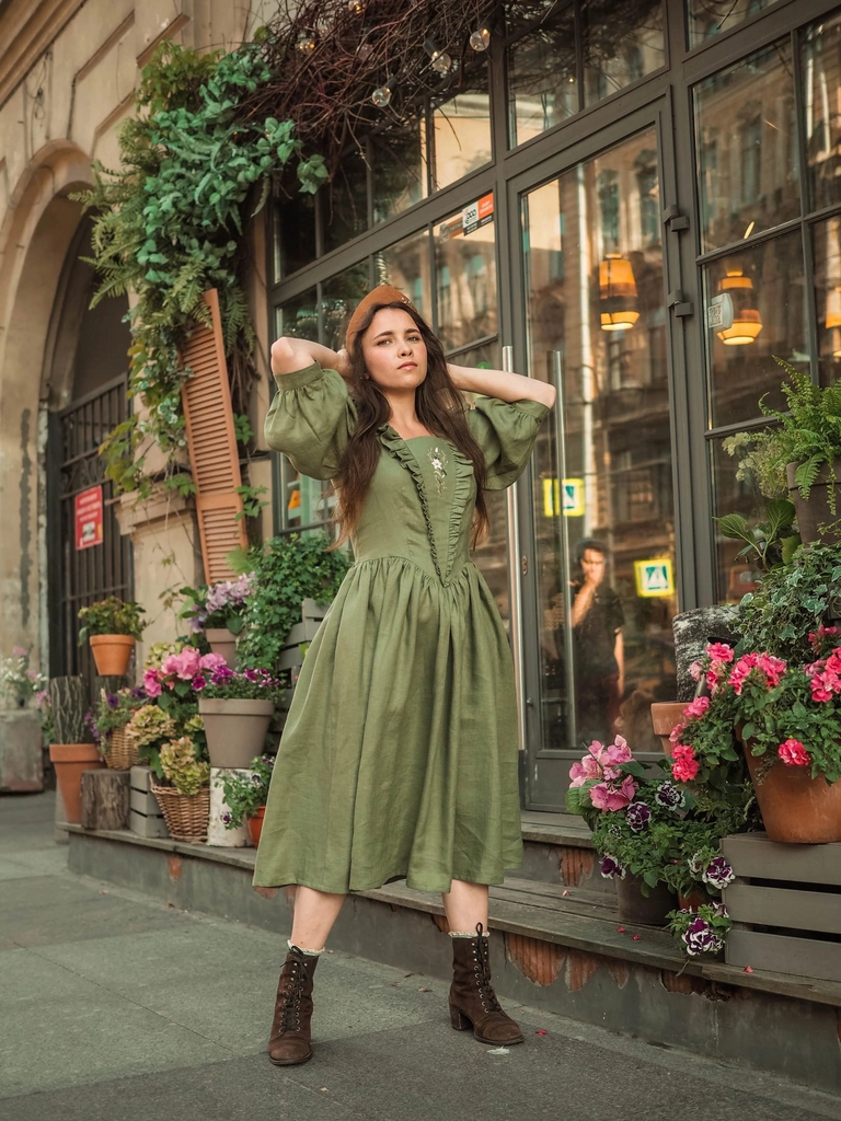 Платье "Таинственный сад" - Лилия зеленый чай