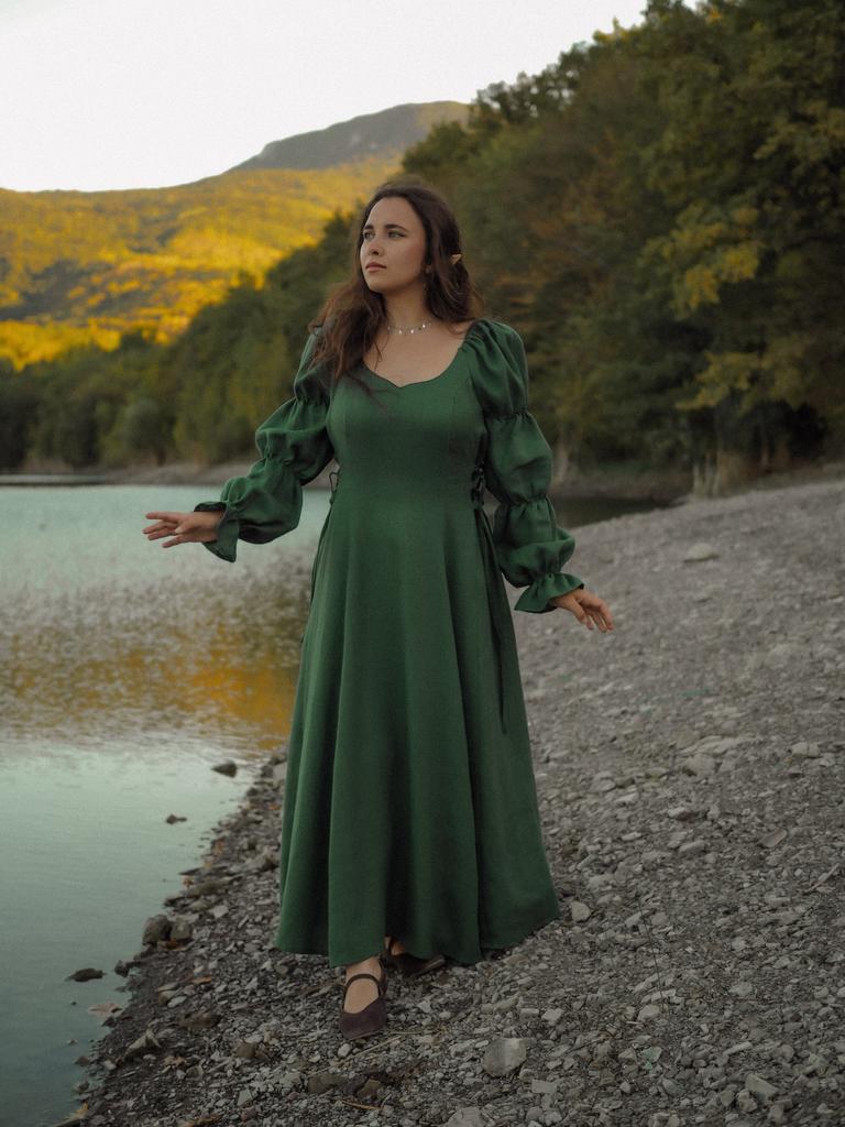 Платье «Арвен» изо льна малахит