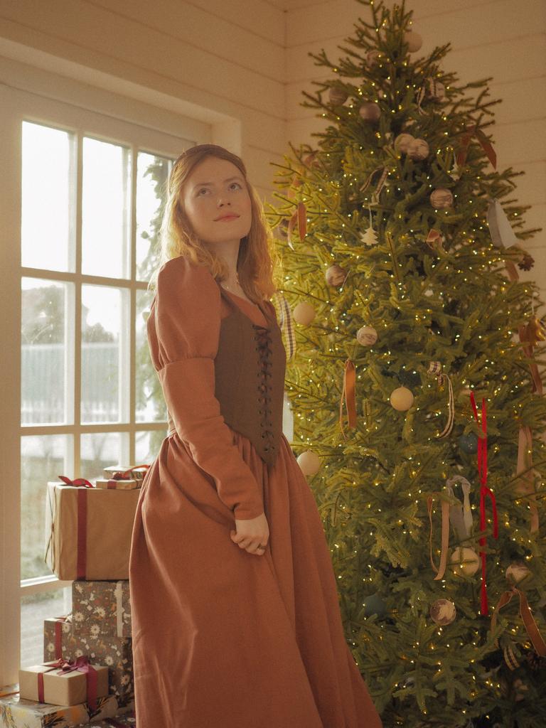 Платье "Белоснежка" из терракотовой крапивы