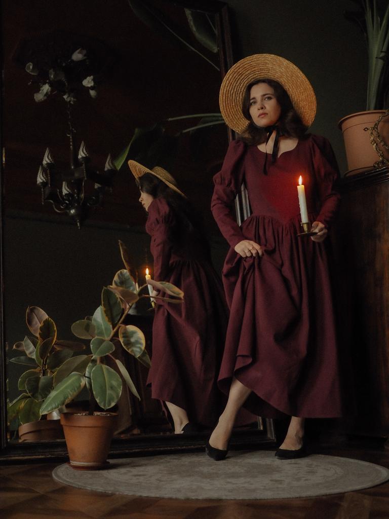 Платье "Белоснежка" из винной крапивы