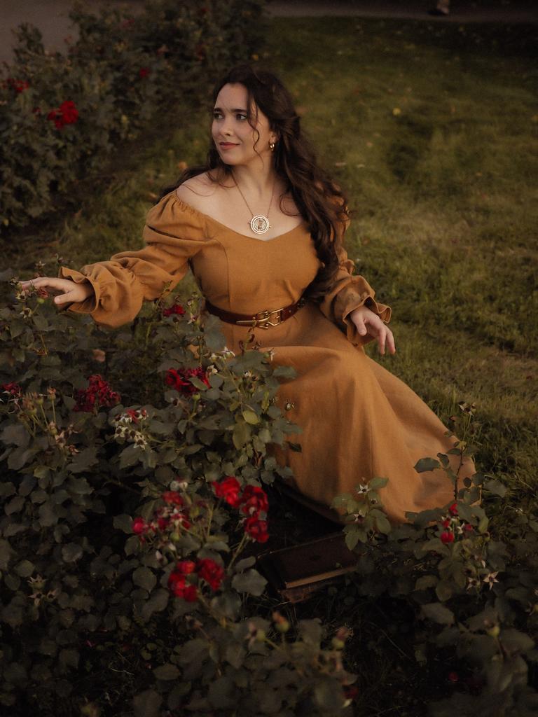 Платье «Арвен» из песочной крапивы