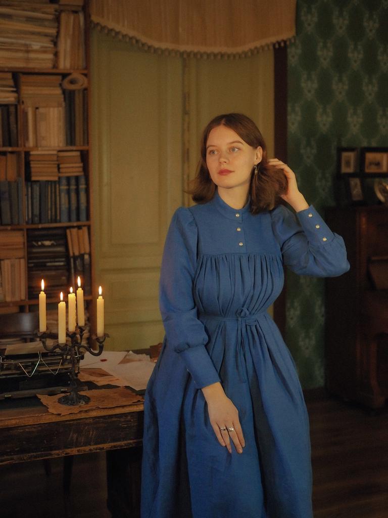 Платье «Мезенское» из льна василек