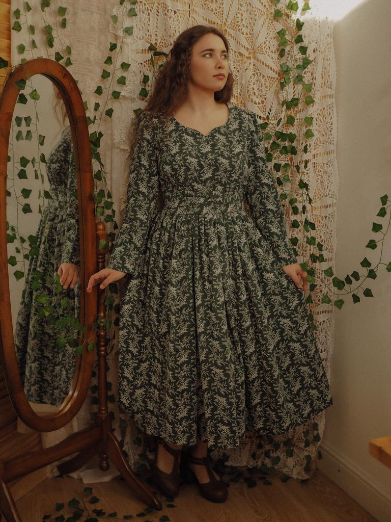 Платье с завязками из фланели грация на изумрудном