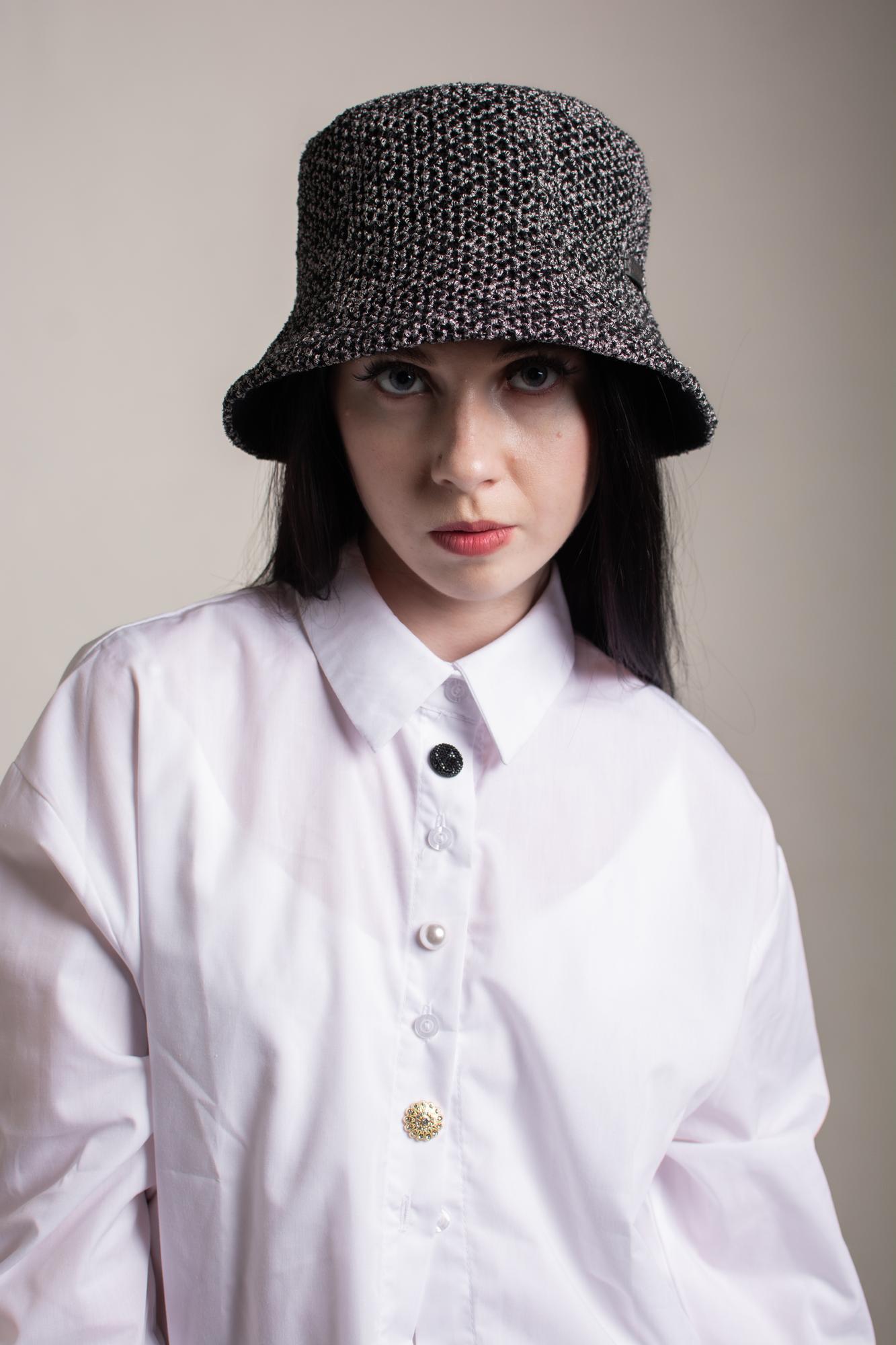 "Клош" из  вышитой сеточки