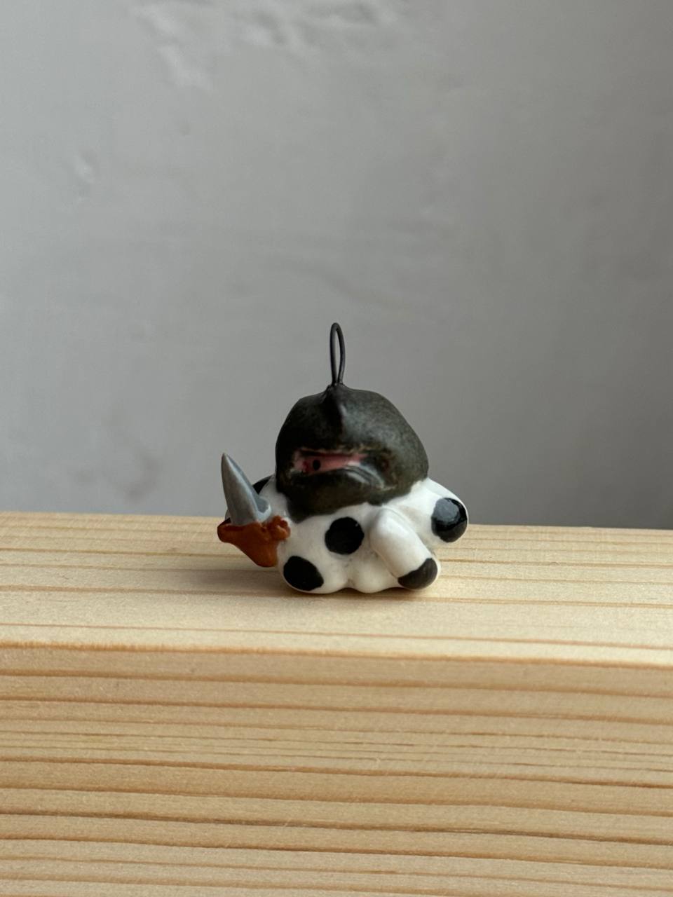 подвеска зверь-рыцарь в горох 2