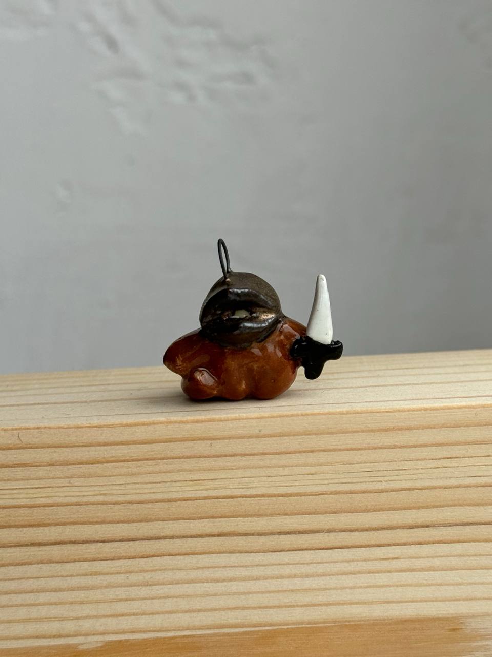 подвеска зверь-рыцарь коричневый 5