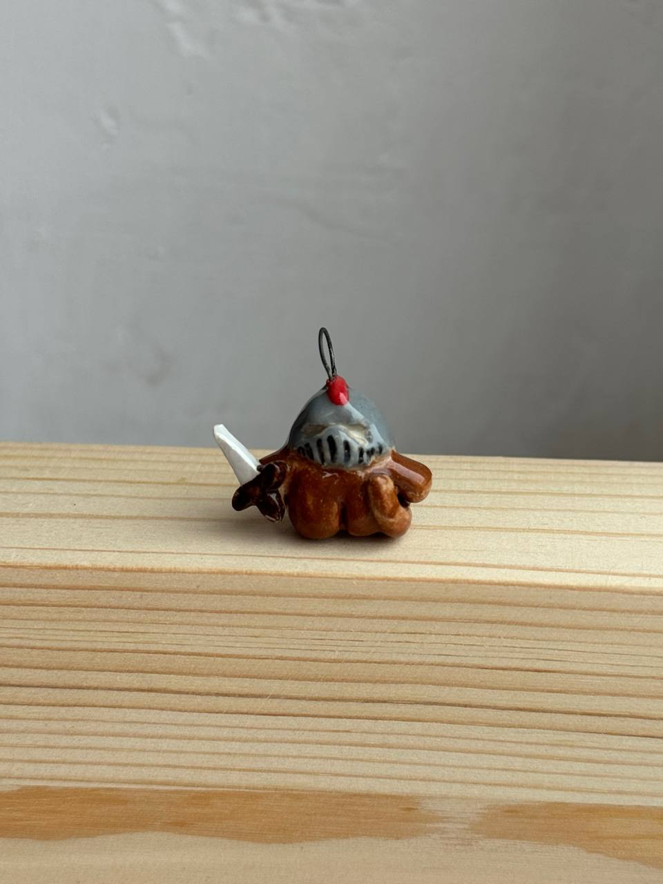 подвеска зверь-рыцарь коричневый 6