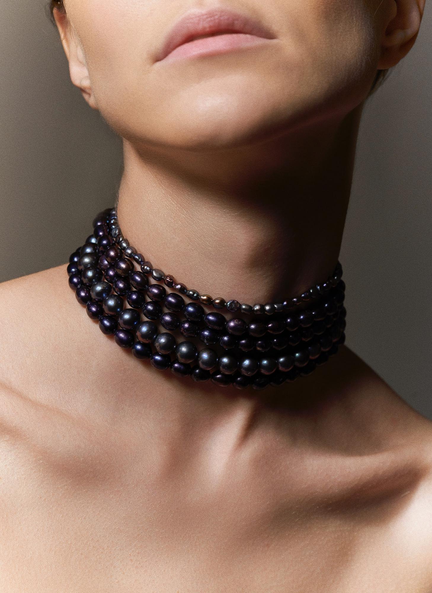 Pearl choker