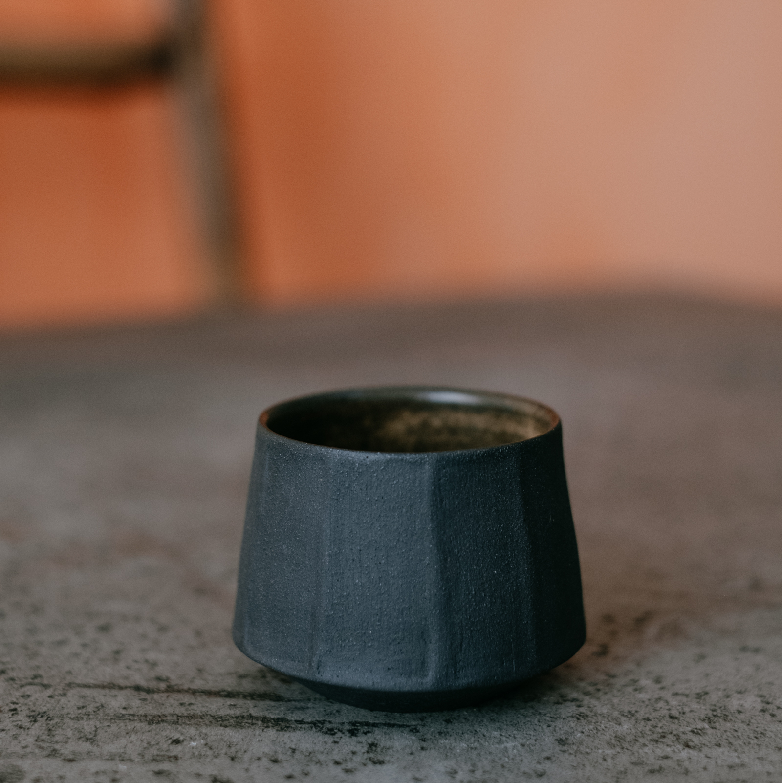 Стаканчик для черного кофе