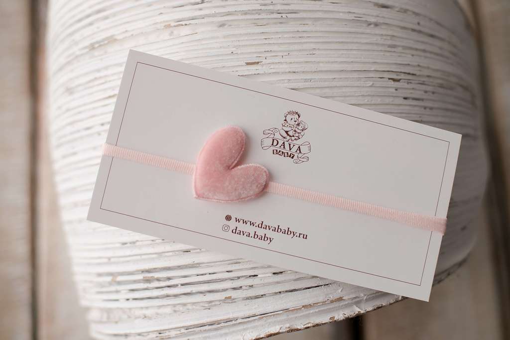 Повязка на голову "Love is" цвет: розовый