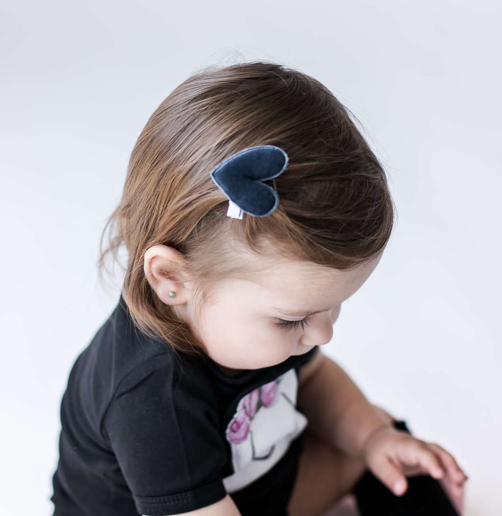 Заколка "Love is" цвет: серый