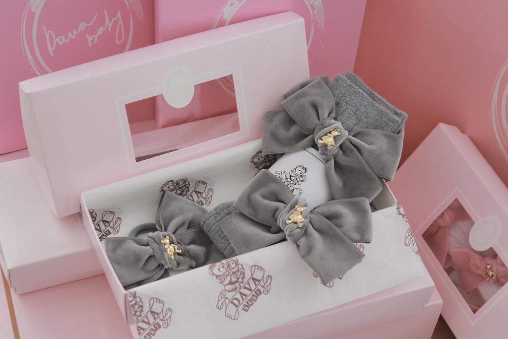 Подарочный набор  «Золотой мишка» =  гольфы серые/серый+две резинки