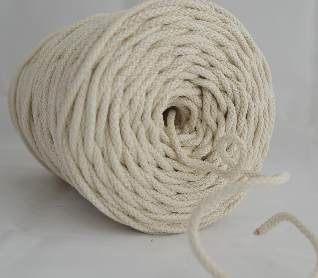 Полиэфирный шнур для вязания 5 мм Слоновая кость