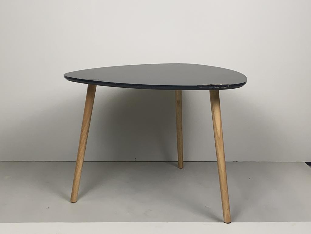 Столик придиванный серый