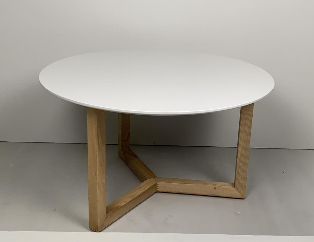 Стол журнальный дерево-белый