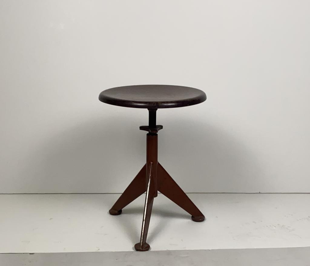 Табурет пианиста