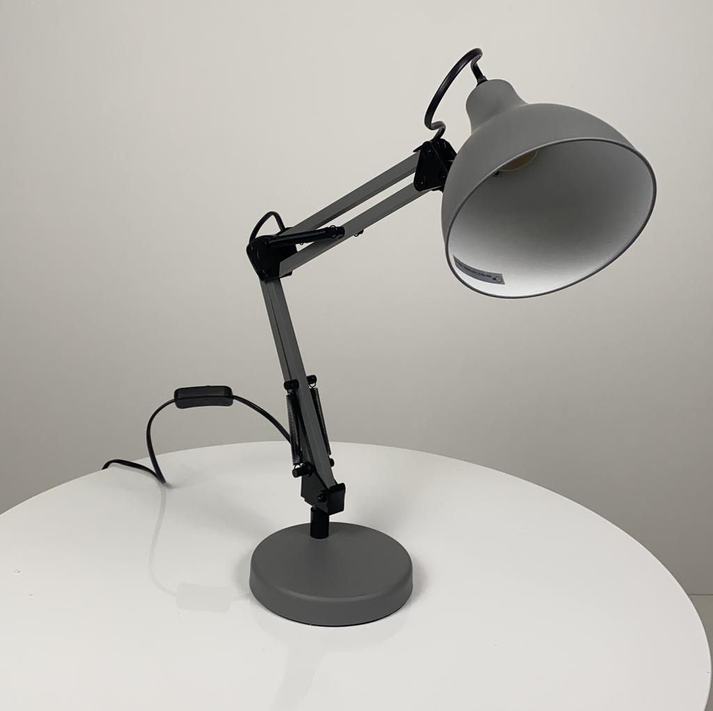 Рабочая лампа серая