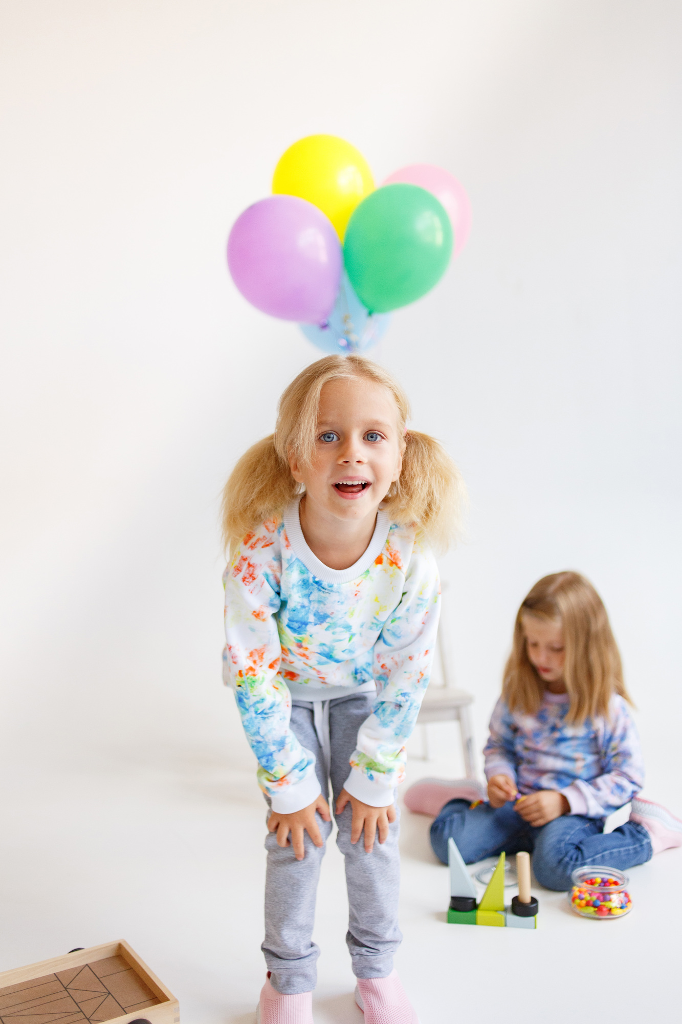 Детский свитшот "Цветные бызги"