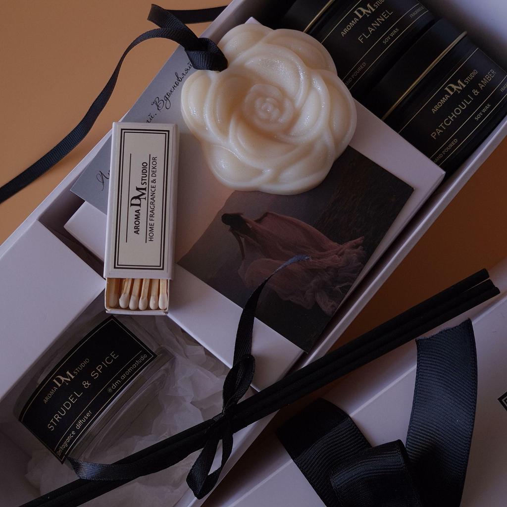 Большой подарочный бокс "ароматические свечи  + диффузор + саше"