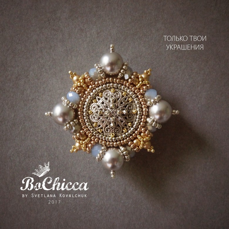 меньшая из пары брошей Silver Shadow