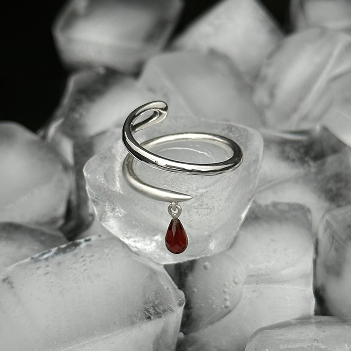 Кольцо "Игла" с гранатом