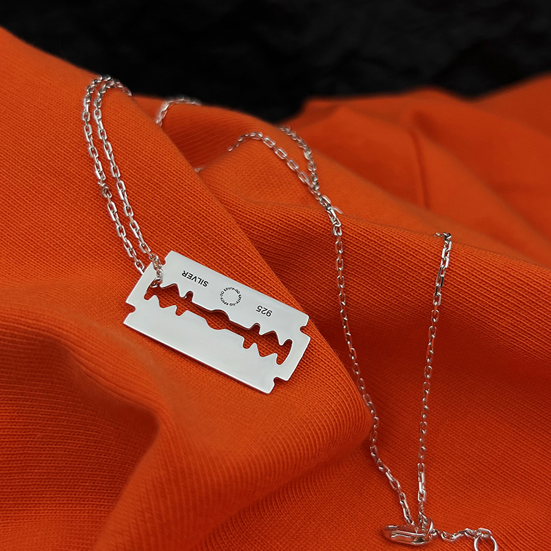 Кулон "Лезвие" без гравировки