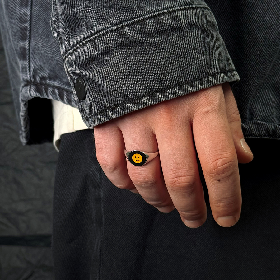 Кольцо печатка с эмодзи "Смайлик"