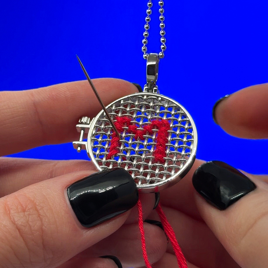 Кулон «Пяльцы»